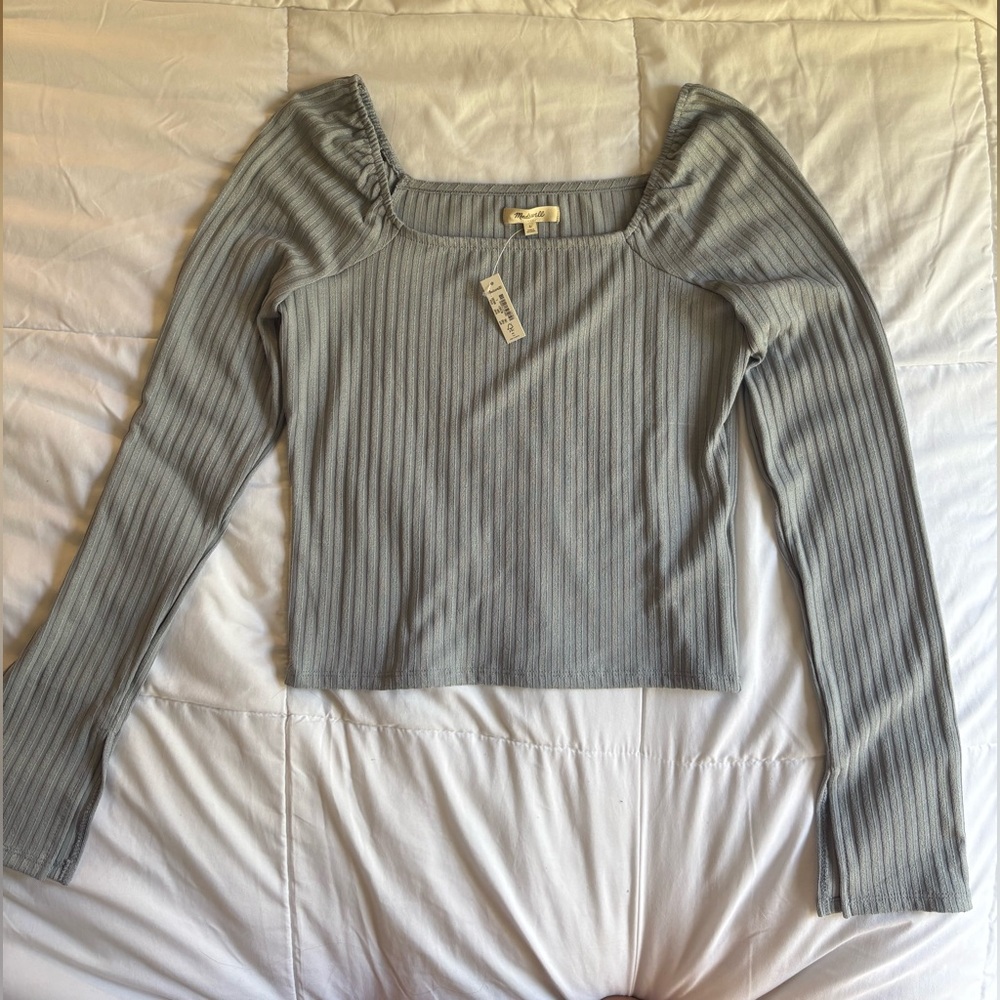 long-sleeve, square-neck top in ribbed fabric